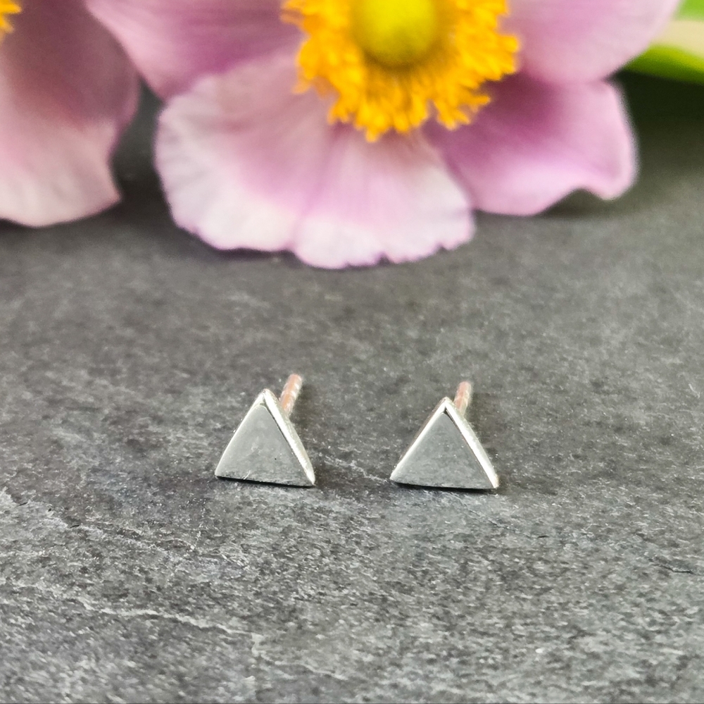 NWT Argento Vivo Sterling Silver Dainty Triangle Studs